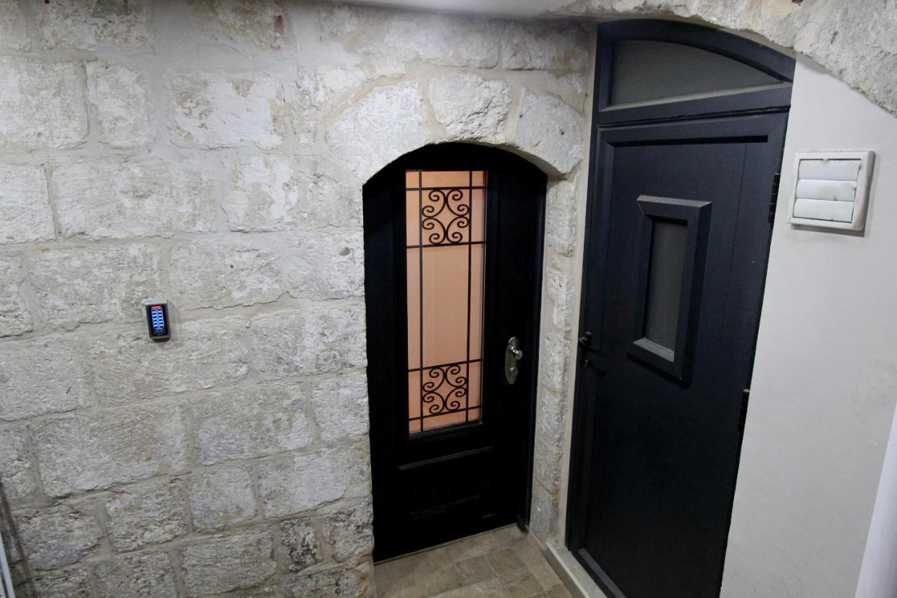 St. John Apartment Yerusalem Bagian luar foto