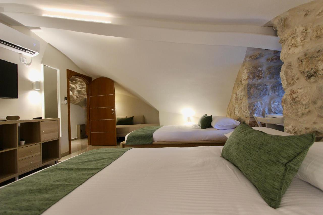 St. John Apartment Yerusalem Bagian luar foto